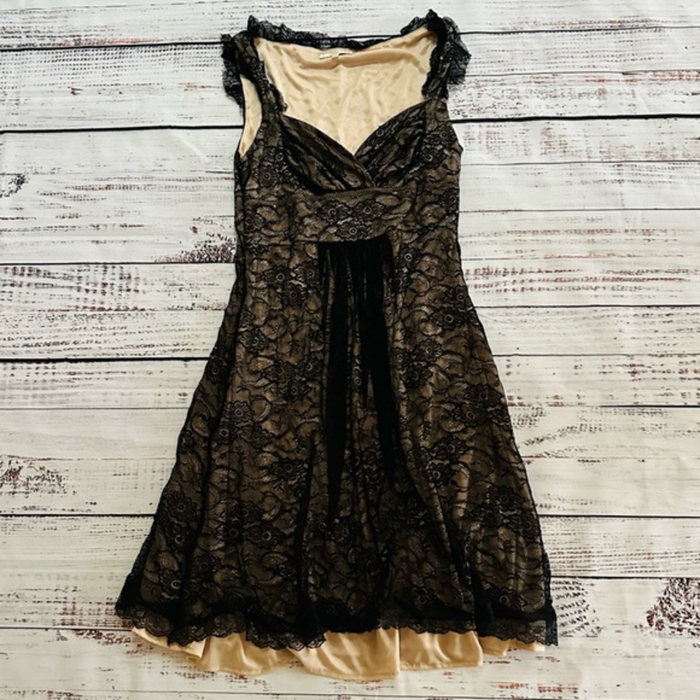 Women’s black lace midi length dress! Size Medium